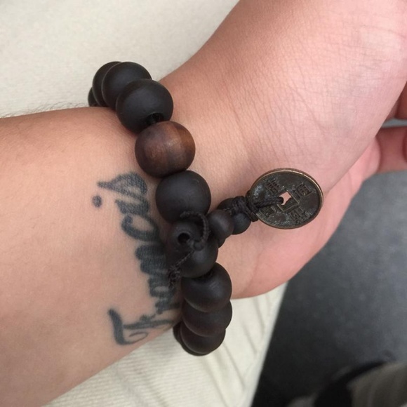 Unisex Black Wood Tibetan Prayer Bracelet - Picture 2 of 2